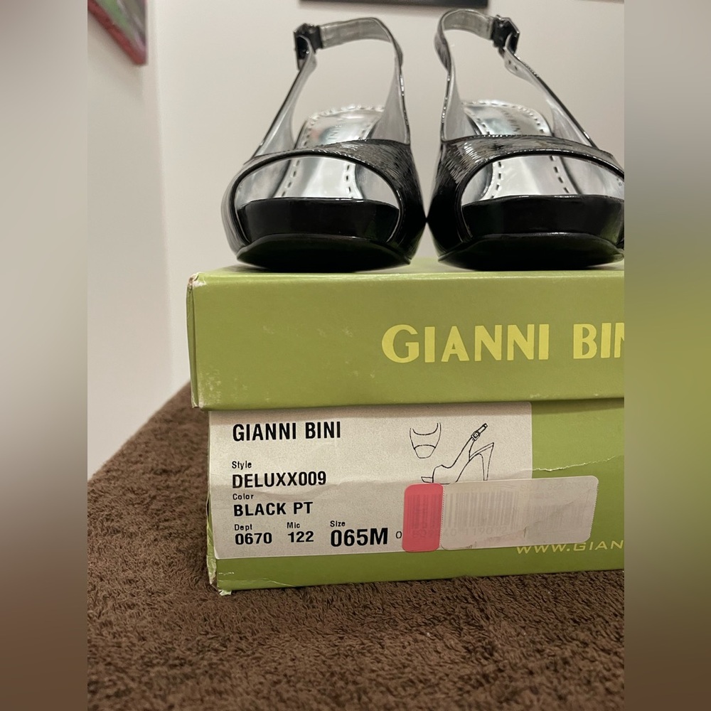Gianni Bini Black Patent Leather Peep Toe Slingback Heels size 6.5 - Picture 5 of 9